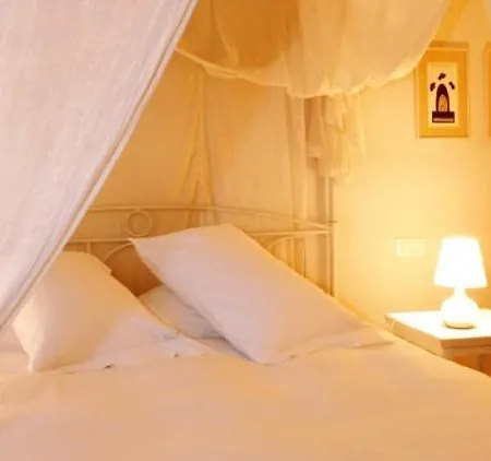 La Bandiera Bed & Breakfast *